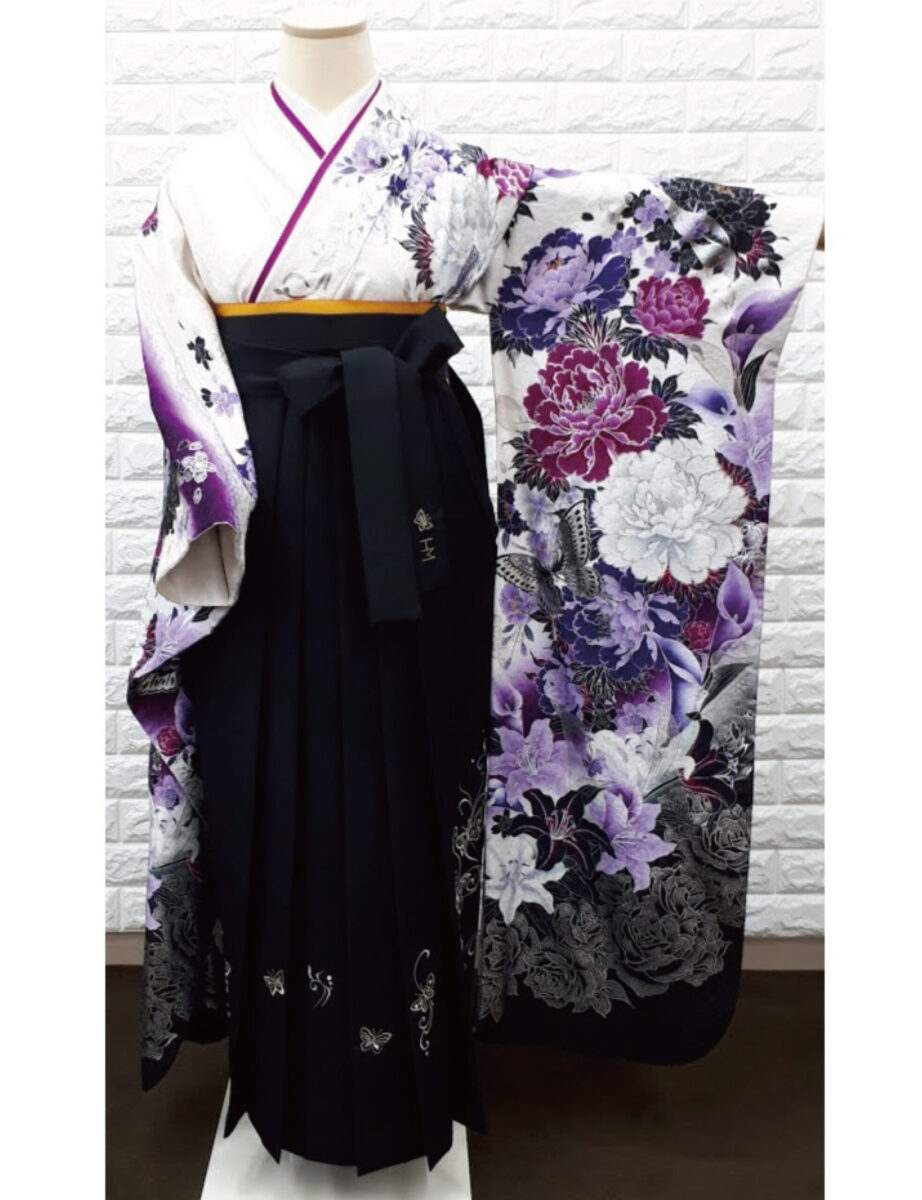 卒業式　卒業式衣装　卒業袴　袴　レンタル　古典　おしゃれ　白　花　牡丹　綺麗　格好良い　粋　ゴージャス　紫　黒