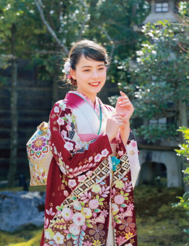 振袖　成人式　古典　白　赤　辻が花