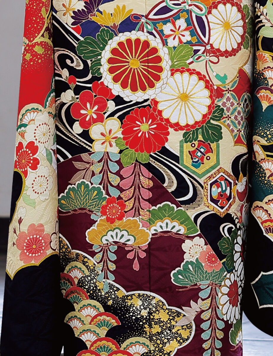 振袖レンタル　Mサイズ　白色に古典花柄