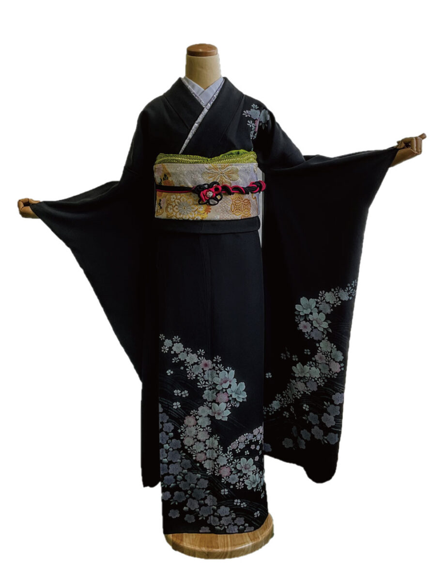 黒色振袖レンタルMサイズ　無地系