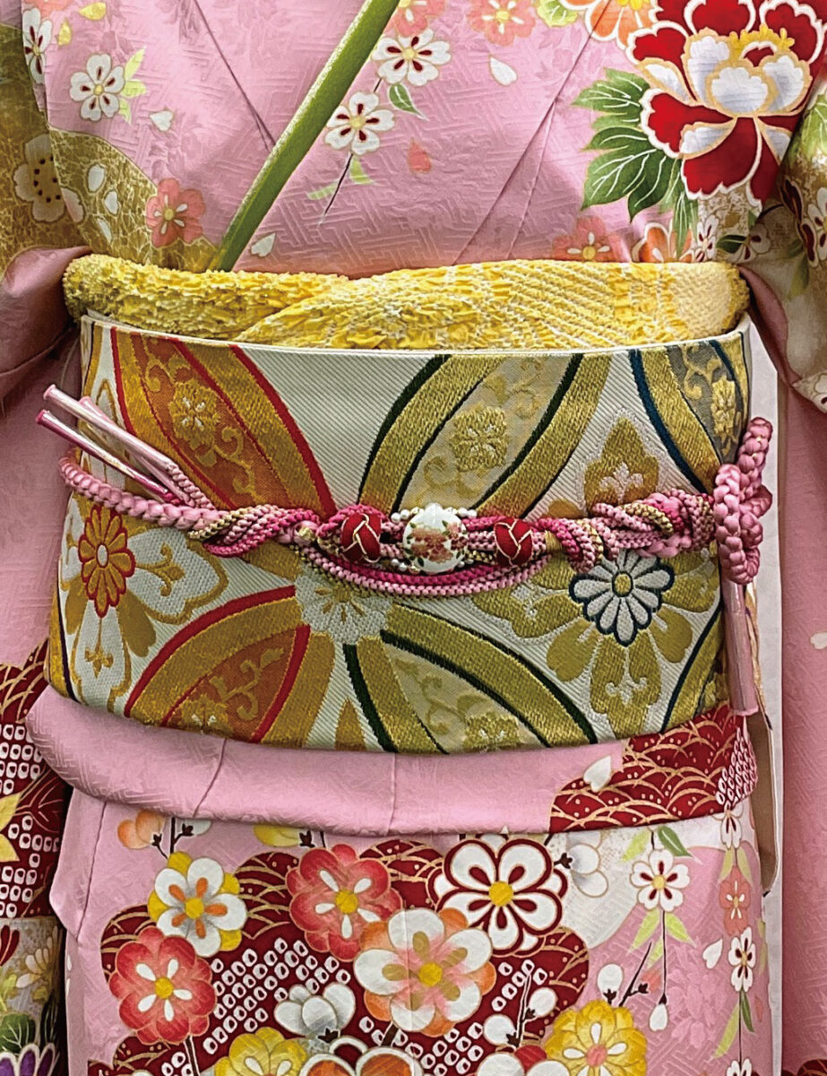 振袖レンタル　Lサイズ　桃色　蝶　花　可愛い