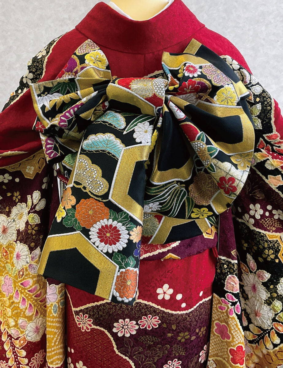 赤振袖辻が花。高級振袖レンタルMサイズ