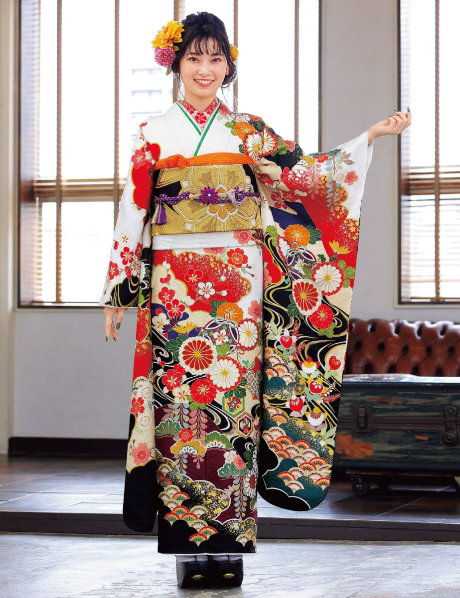 振袖レンタル Mサイズ 白色に古典花柄