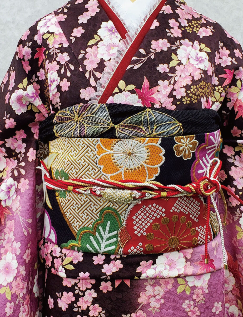 茶色-ピンク色の振袖レンタル　Mサイズ　桜柄