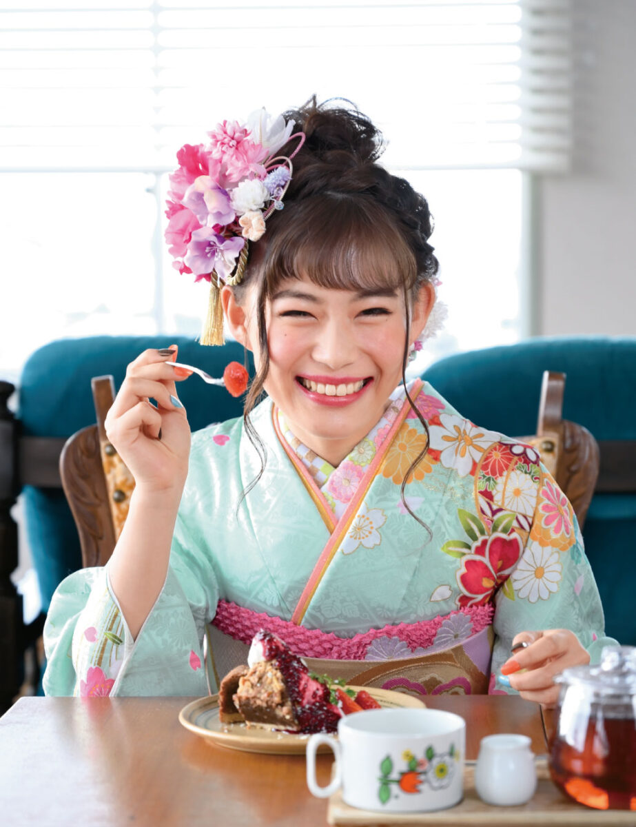 水色の古典柄振袖レンタル　Mサイズです。