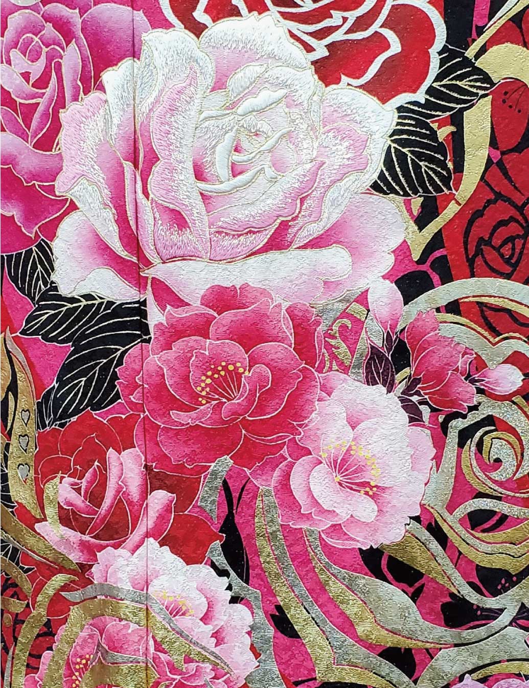 ピンク色の薔薇柄、振袖レンタルMサイズ　濃い桃　バラ