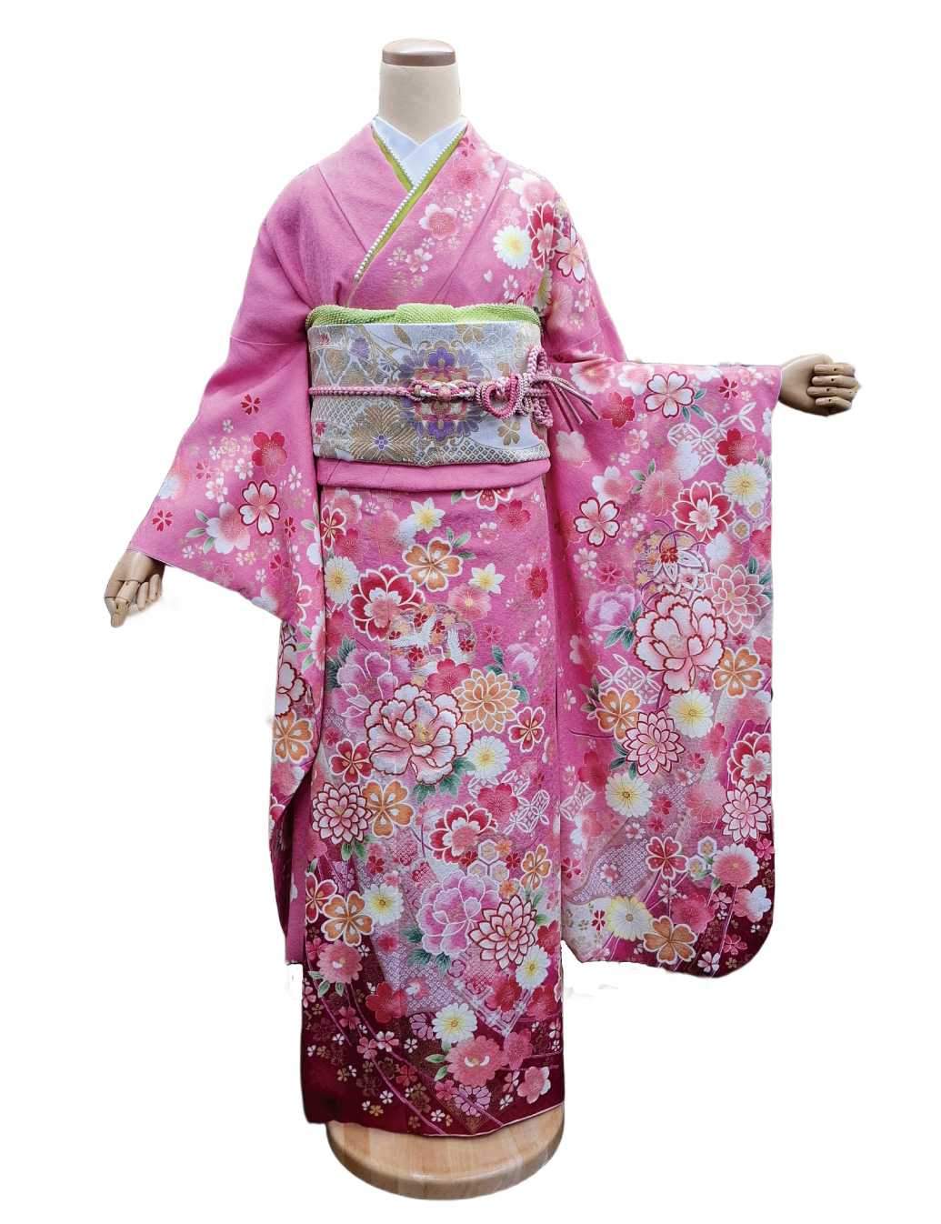 濃桃色の振袖レンタルＳサイズです。桃色　手毬、桜の可愛い振袖レンタルです。身長150ｃｍ～
