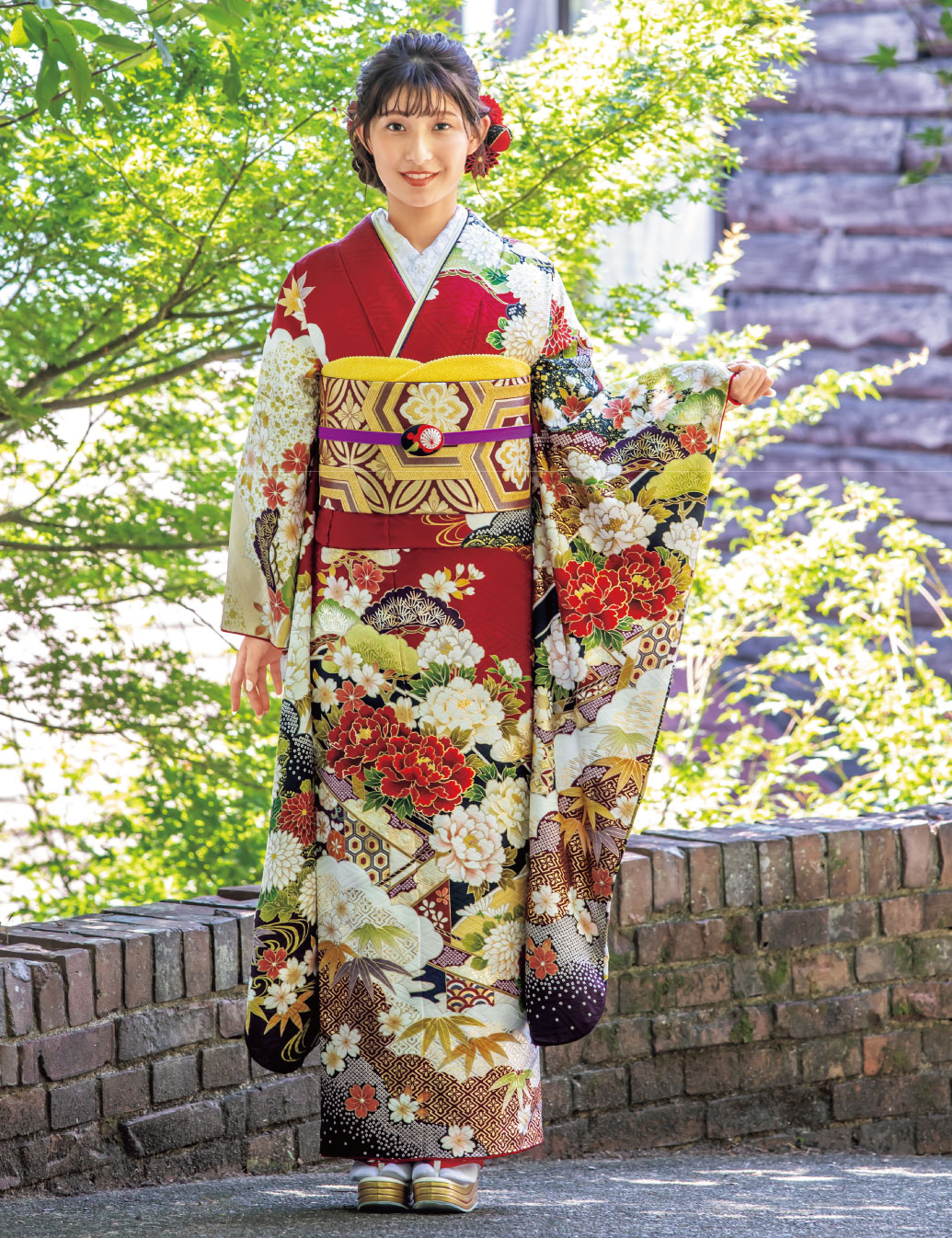 赤い振袖レンタルＬサイズ。古典柄
