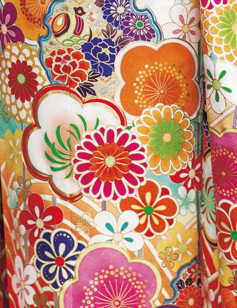 モダンの白色振袖 古典柄