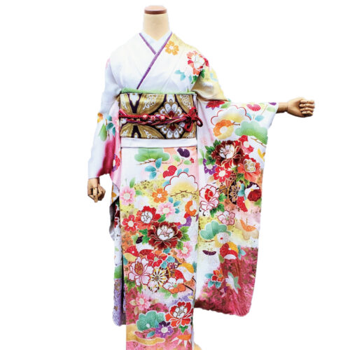 振袖レンタル　Mサイズ　白色　古典　松竹梅牡丹