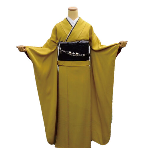 黄色の無地の振袖レンタ　Mサイズ　ウロコ帯