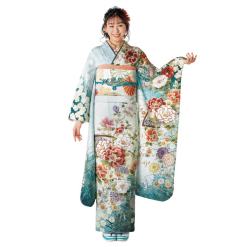 白、水色、緑の花柄振袖レンタル