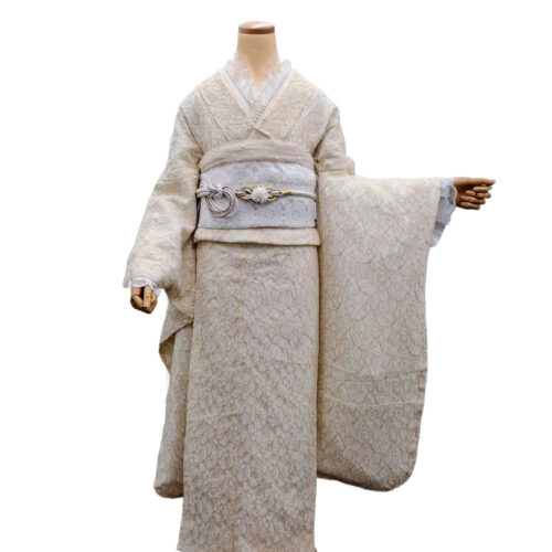 姫路市の成人式　レースの振袖レンタルＳサイズ