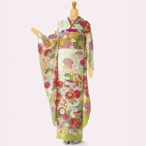 黄緑色の振袖レンタル　Mサイズ　可愛い古典柄