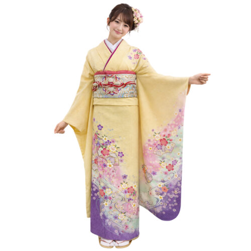 黄色　クリーム　振袖レンタル　Mサイズです。古典桜柄の可愛い振袖です。