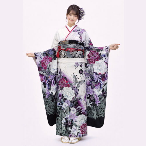 銀彩の豪華な蝶の振袖レンタル　Mサイズです。