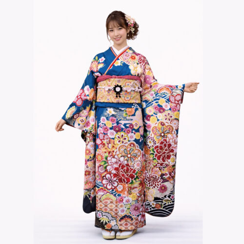 青振袖の古典の可愛い振袖。ＬＬサイズの振袖レンタルなので小柄の方でも大丈夫です。