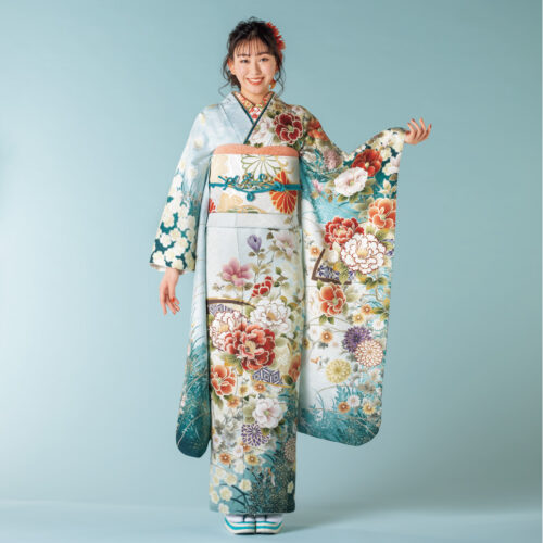 白、水色、緑の花柄振袖レンタル