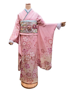 桜色の振袖レンタル　Sサイズ　桜柄